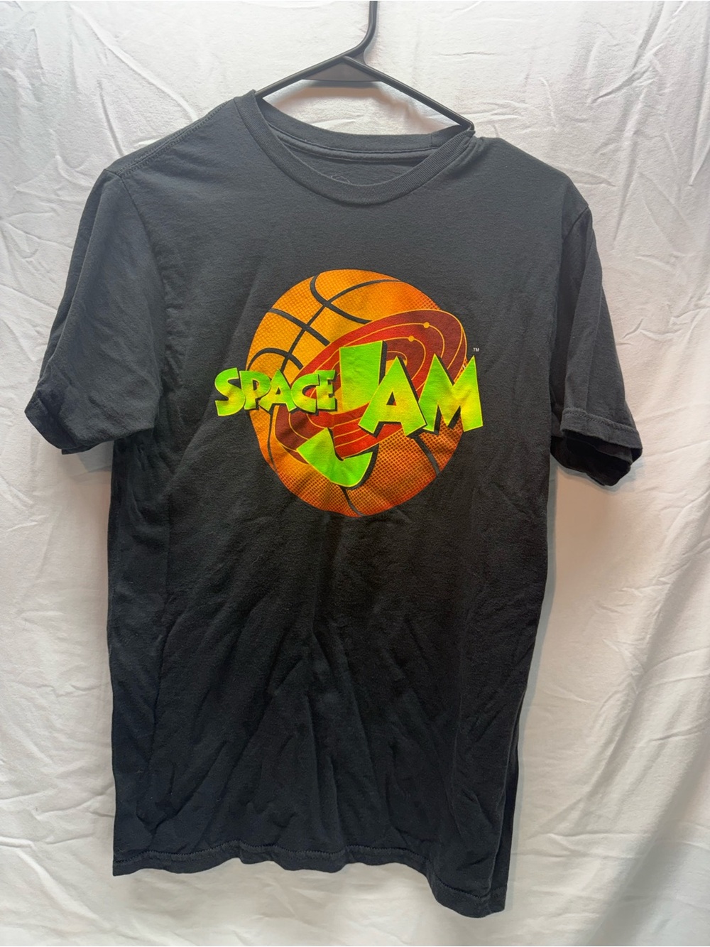 Space Jam T Shirt Medium Black Basketball Logo Graphic Looney Tunes Y2K